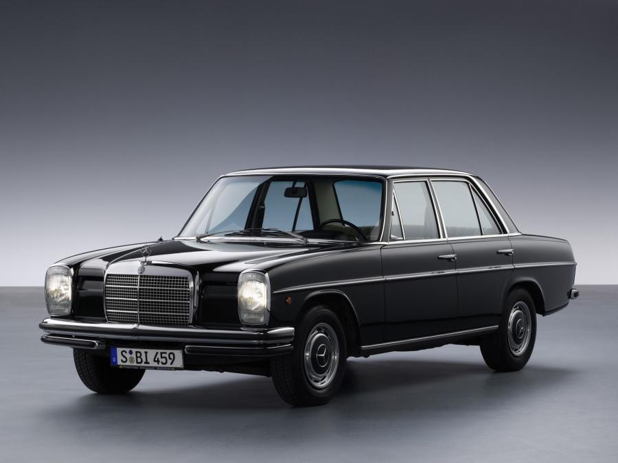  Mercedes-Benz 250 1967 года  (фото 1 из 7)